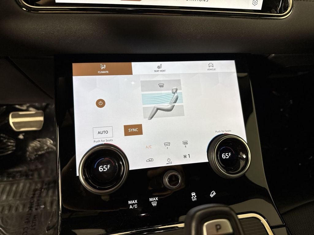 2021 Land Rover Range Rover Evoque R-Dynamic SE