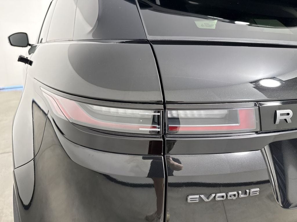 2025 Land Rover Range Rover Evoque Dynamic SE
