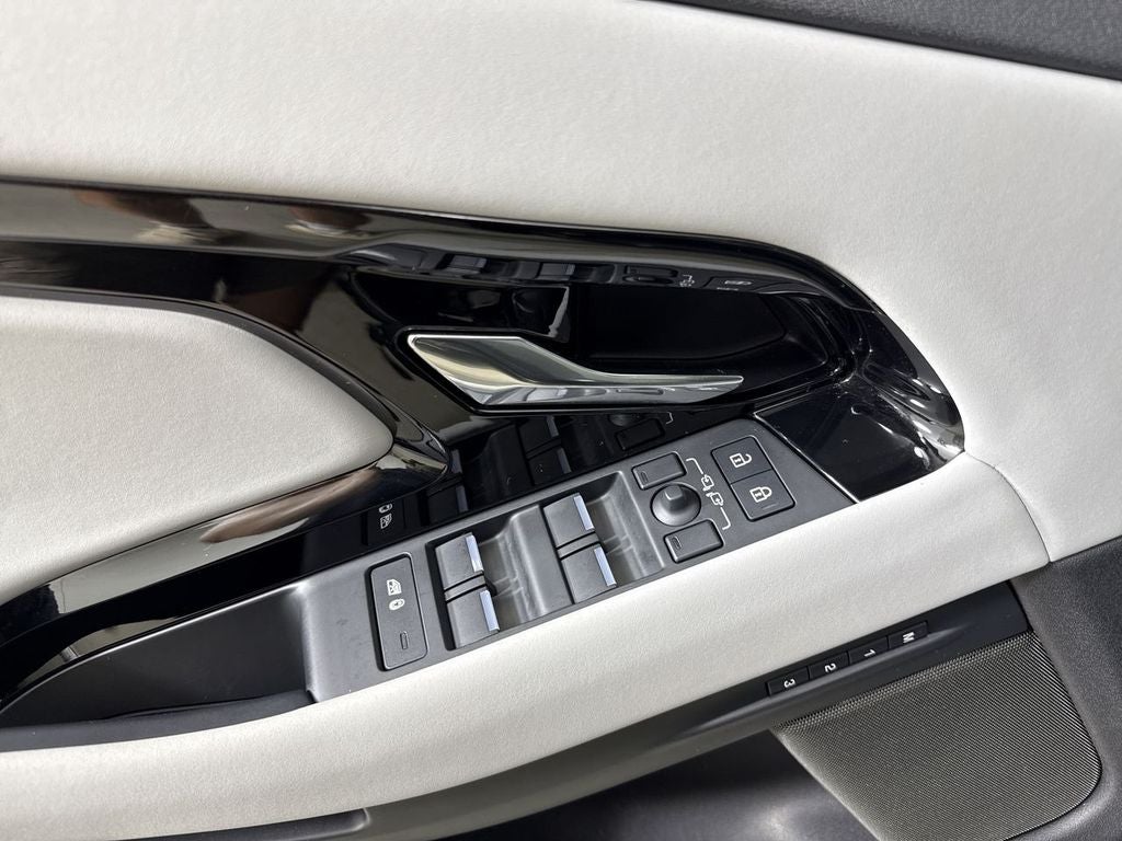 2025 Land Rover Range Rover Evoque Dynamic SE