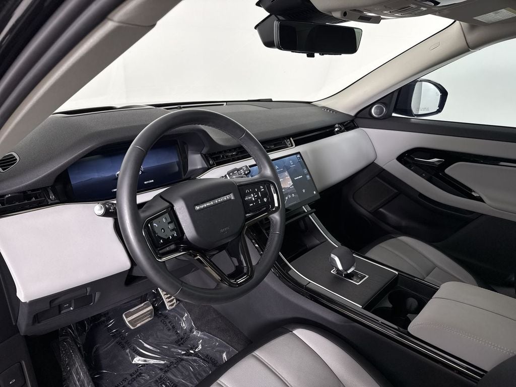 2025 Land Rover Range Rover Evoque Dynamic SE