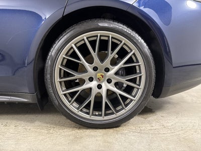 2018 Porsche Panamera Base