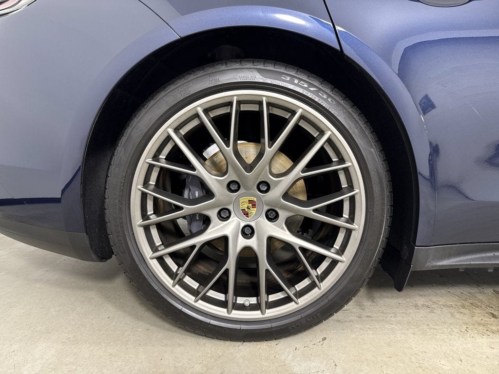 2018 Porsche Panamera Base