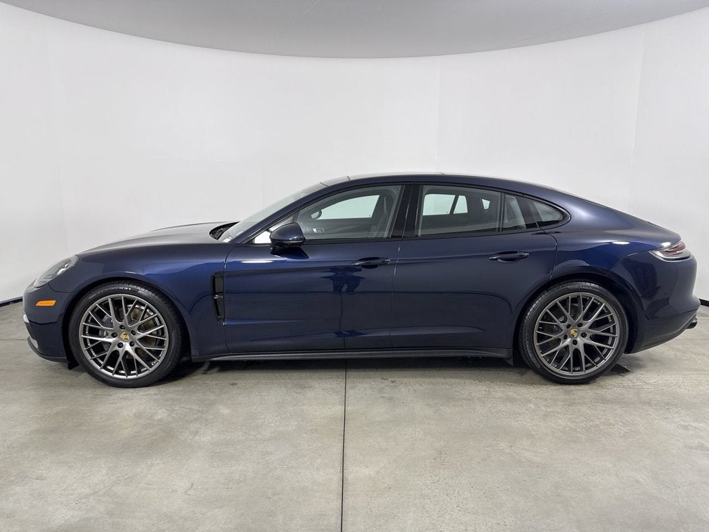 2018 Porsche Panamera Base