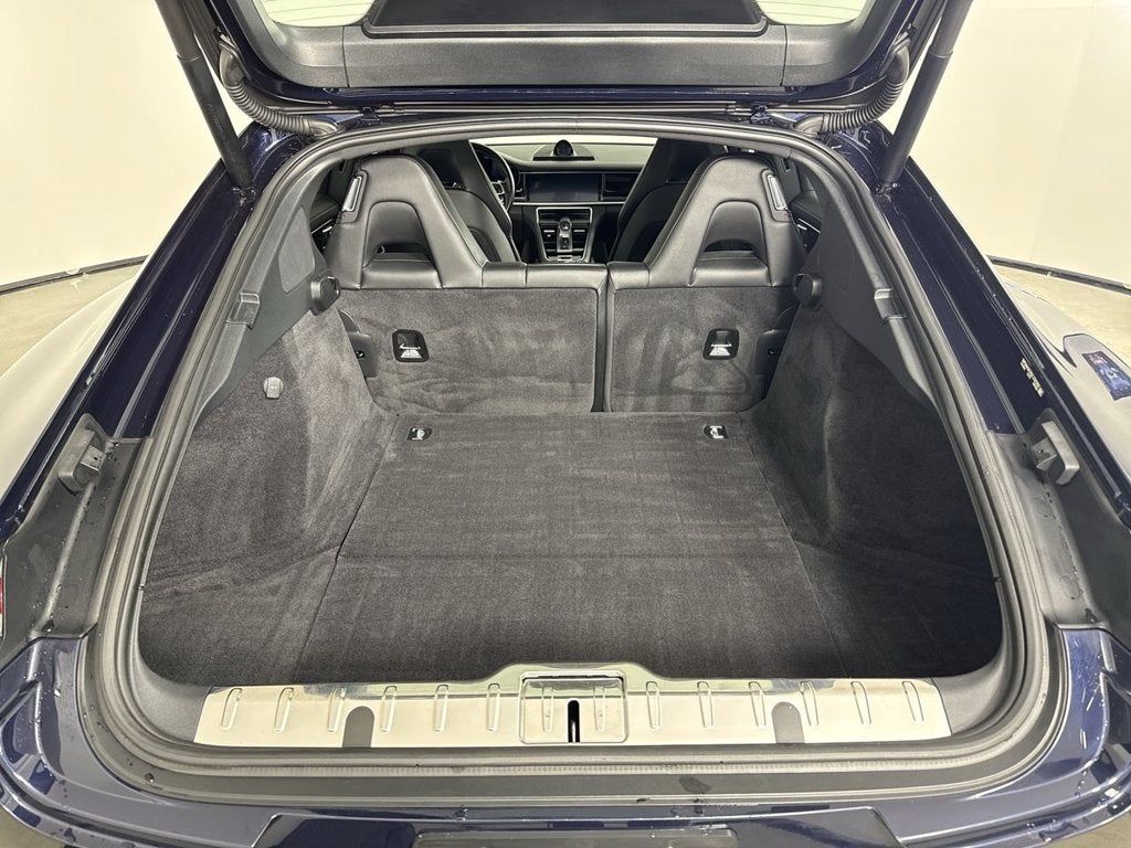 2018 Porsche Panamera Base