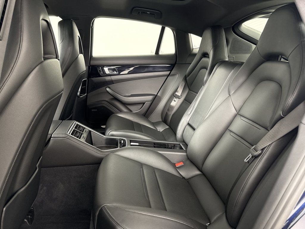 2018 Porsche Panamera Base