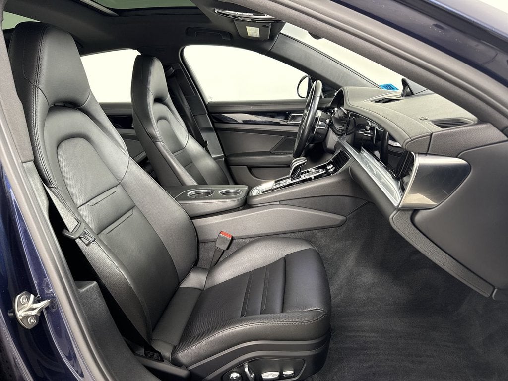 2018 Porsche Panamera Base