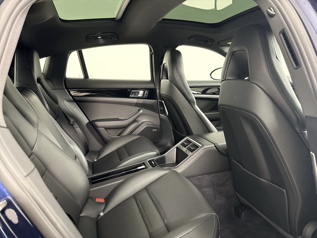 2018 Porsche Panamera Base