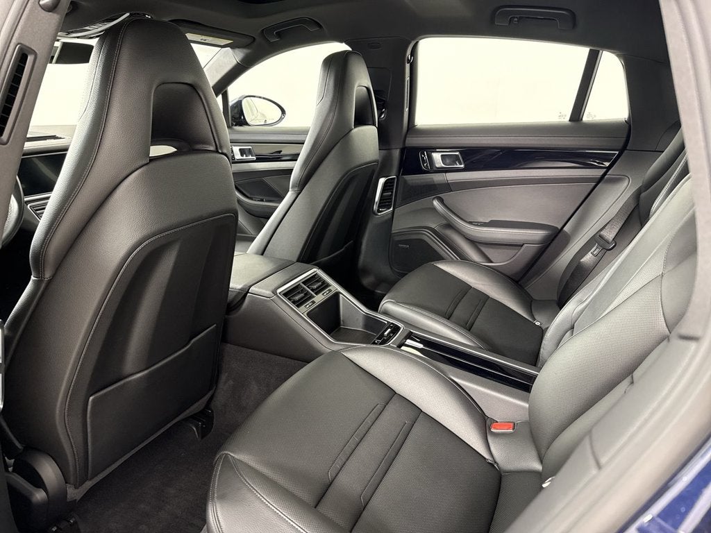 2018 Porsche Panamera Base