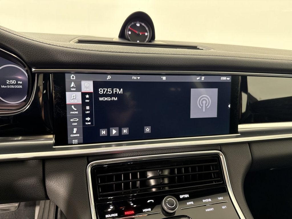 2018 Porsche Panamera Base