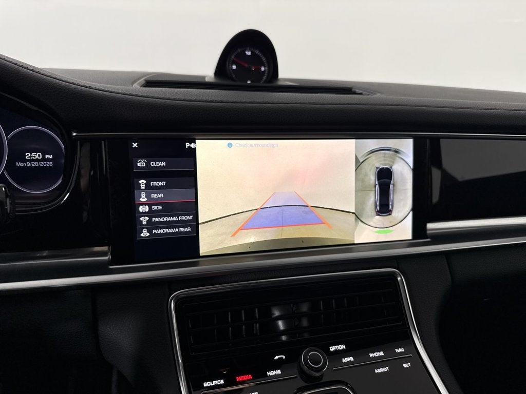 2018 Porsche Panamera Base