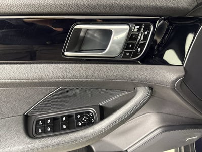 2018 Porsche Panamera Base