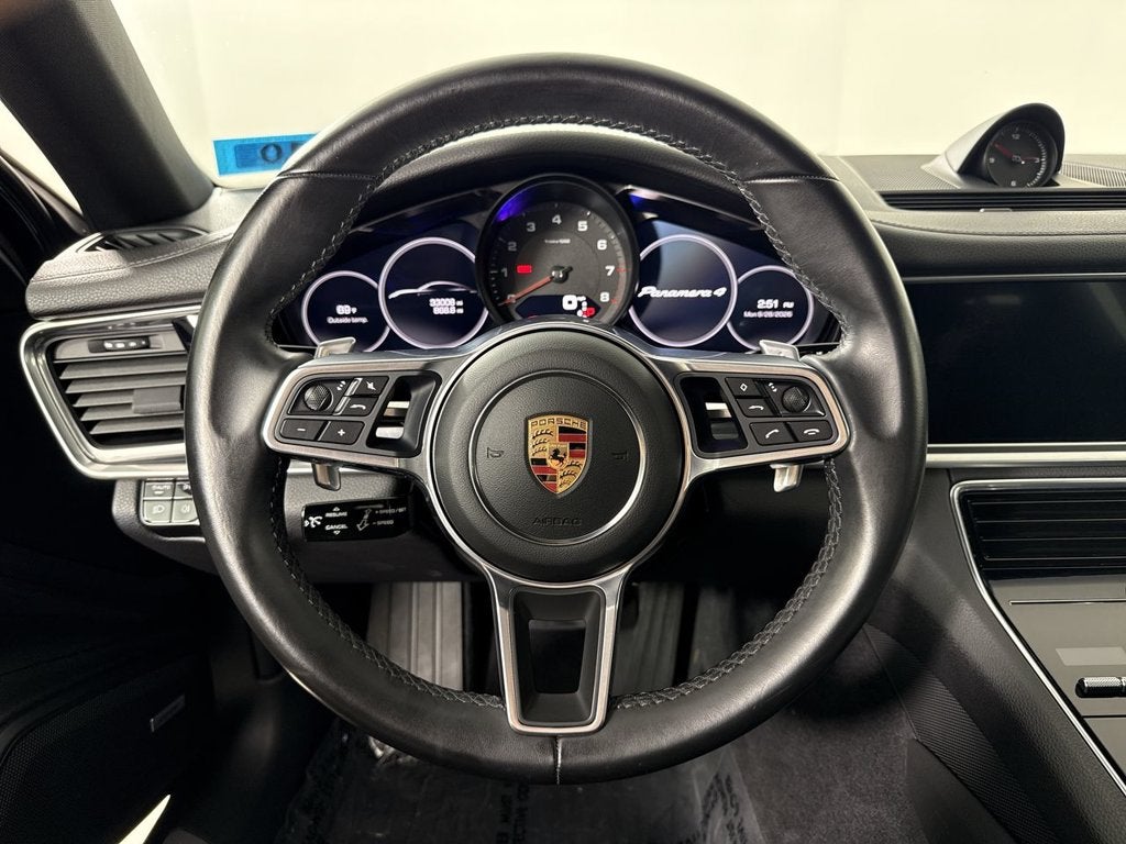 2018 Porsche Panamera Base