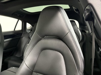 2018 Porsche Panamera Base