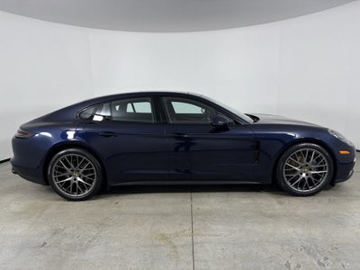 2018 Porsche Panamera Base