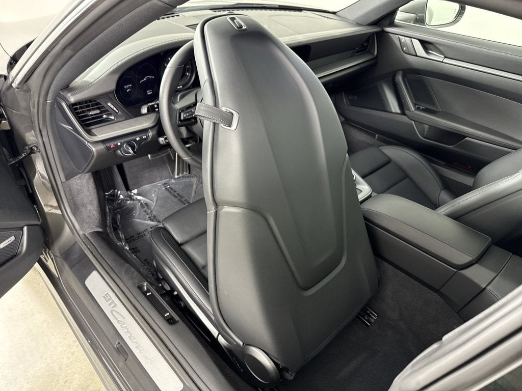 2024 Porsche 911 Carrera 4