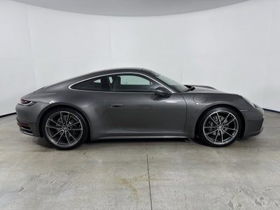 2024 Porsche 911 Carrera 4