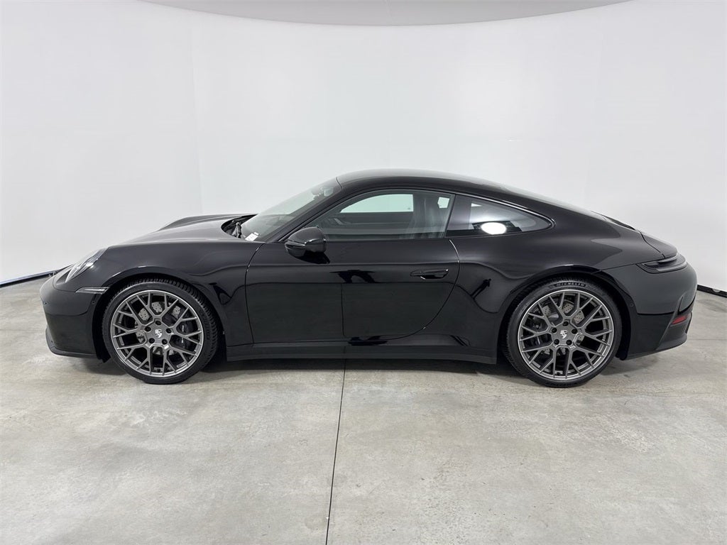 2025 Porsche 911 Carrera
