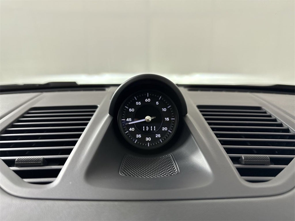 2025 Porsche 911 Carrera