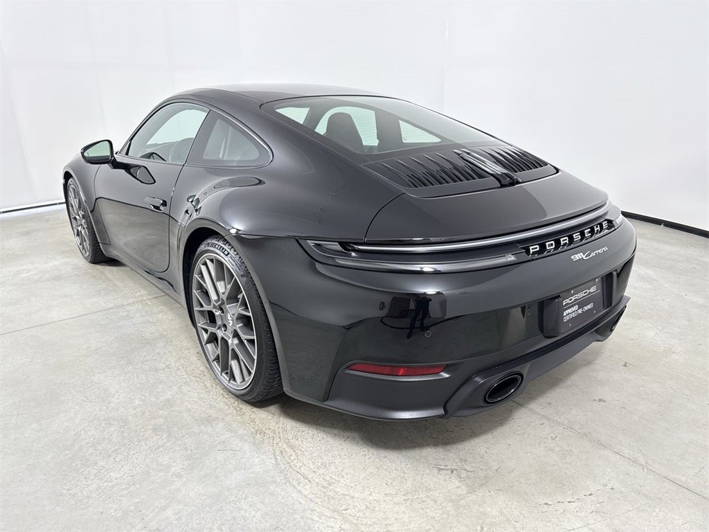 2025 Porsche 911 Carrera