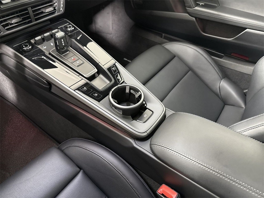 2025 Porsche 911 Carrera