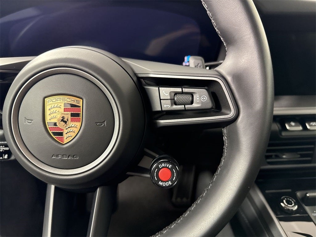 2025 Porsche 911 Carrera