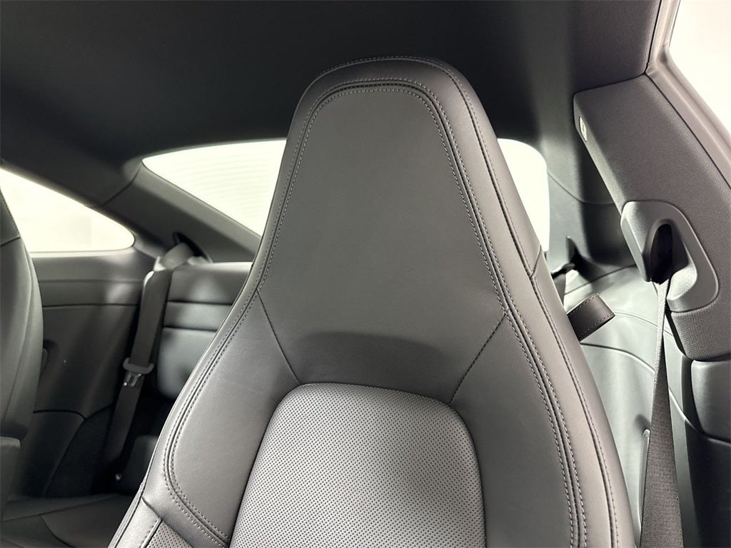 2025 Porsche 911 Carrera