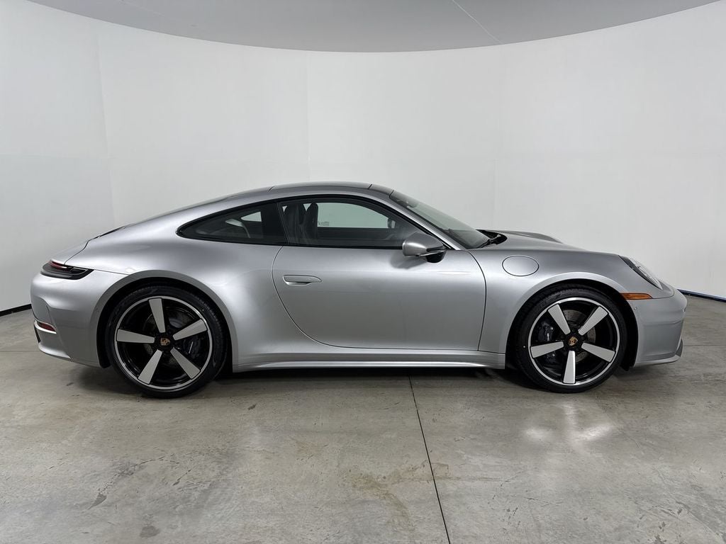 2026 Porsche 911 Carrera