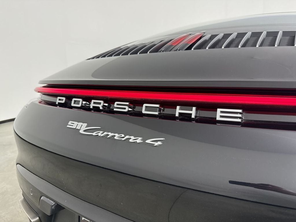 2024 Porsche 911 Carrera 4