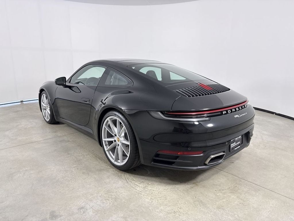 2024 Porsche 911 Carrera 4