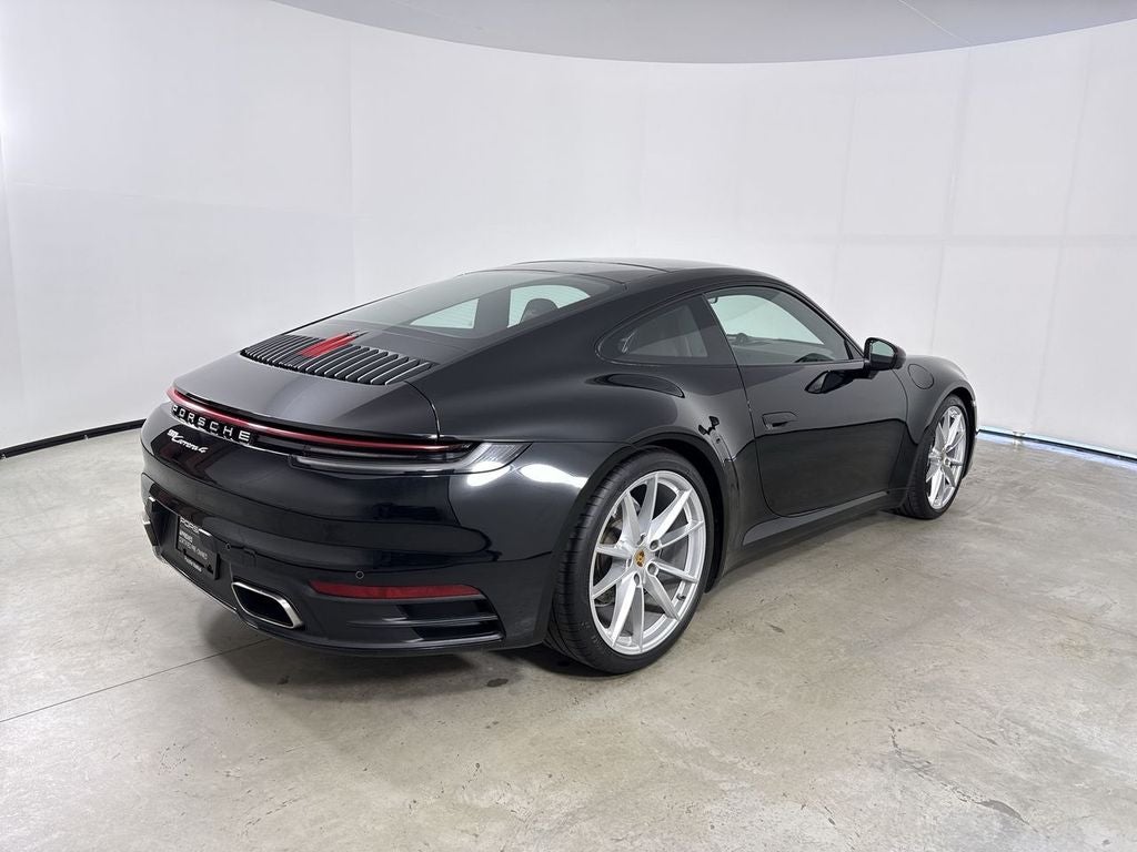 2024 Porsche 911 Carrera 4