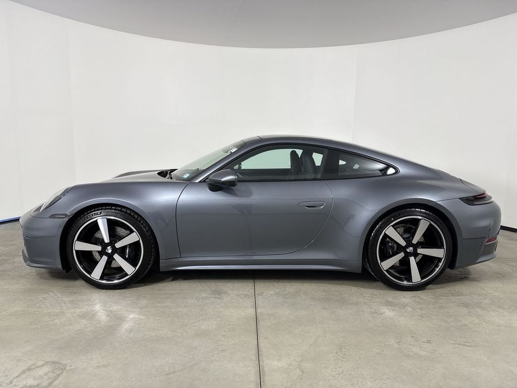 2025 Porsche 911 Carrera