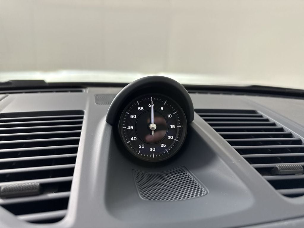 2025 Porsche 911 Carrera