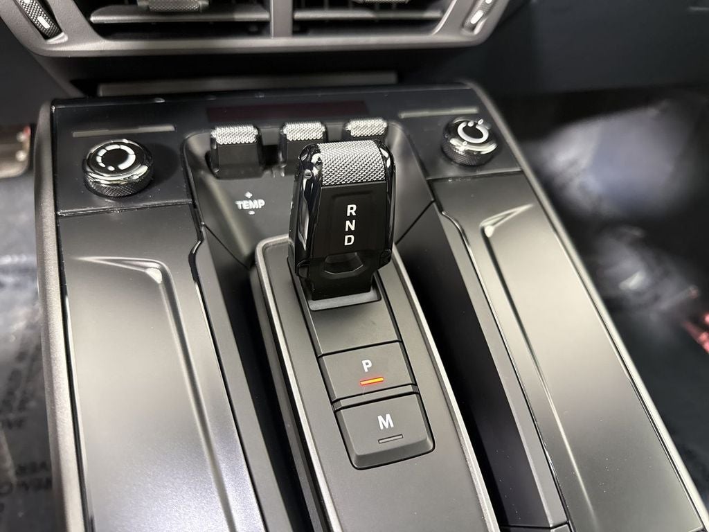 2025 Porsche 911 Carrera