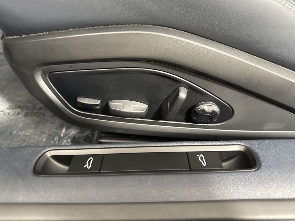 2025 Porsche 911 Carrera