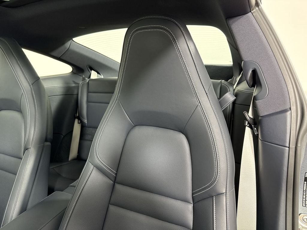 2025 Porsche 911 Carrera