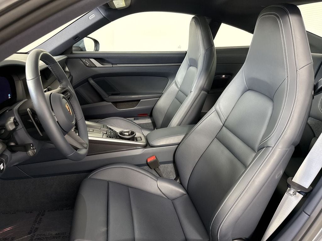 2025 Porsche 911 Carrera