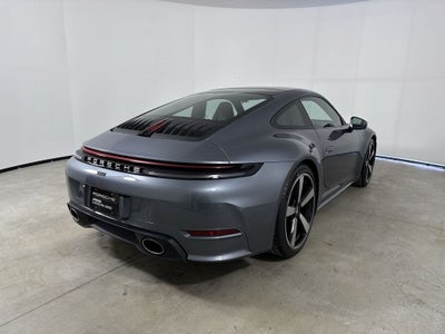 2025 Porsche 911 Carrera