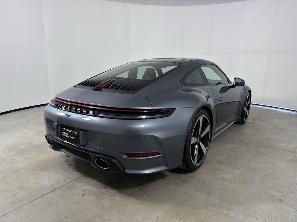 2025 Porsche 911 Carrera