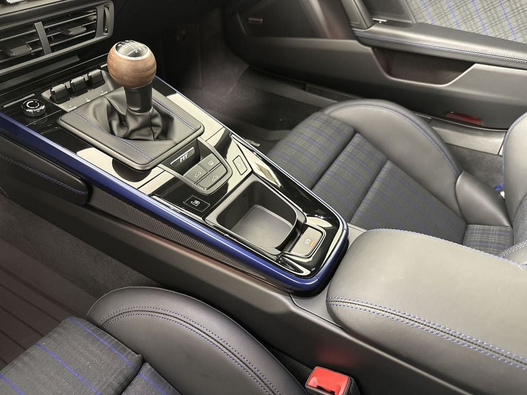 2026 Porsche 911 Carrera T