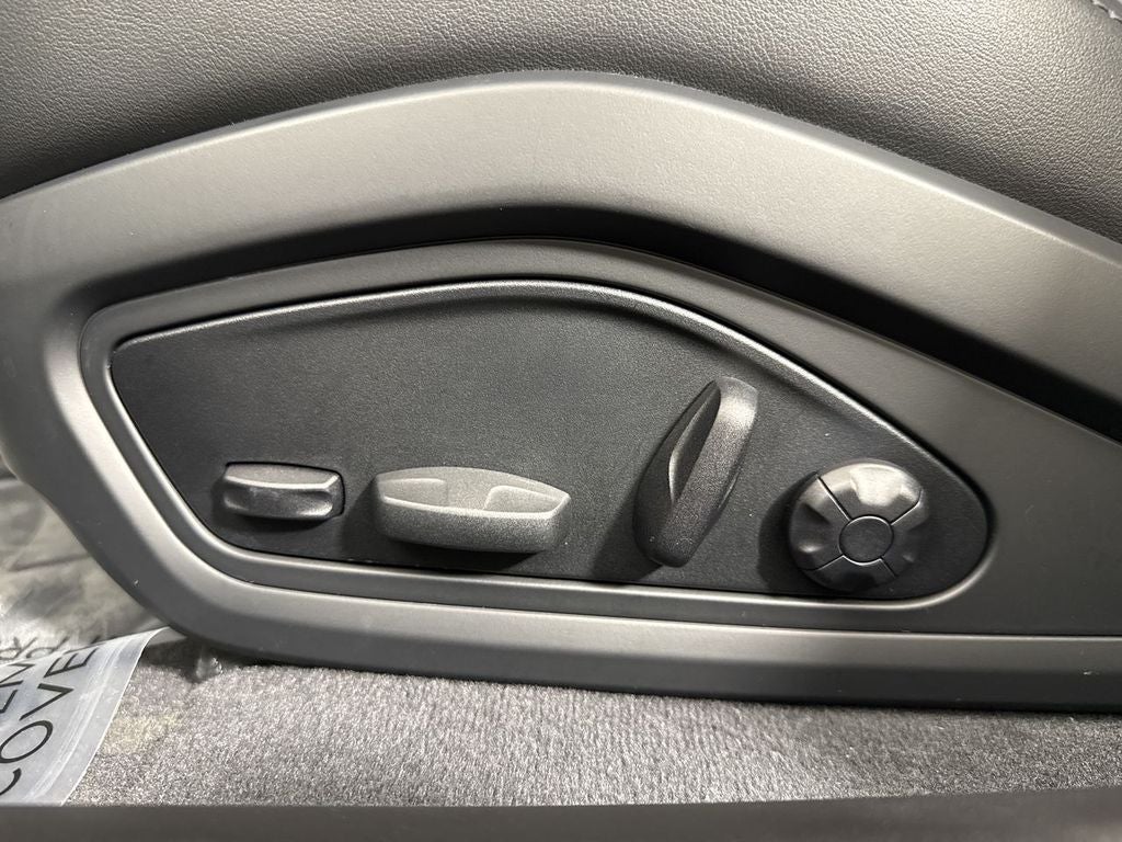 2024 Porsche Taycan Taycan (MY24)