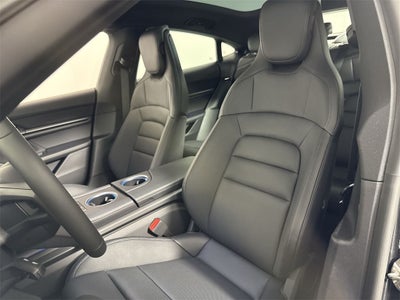 2025 Porsche Taycan RWD