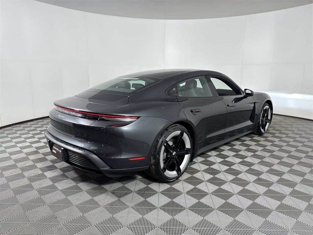 2025 Porsche Taycan RWD