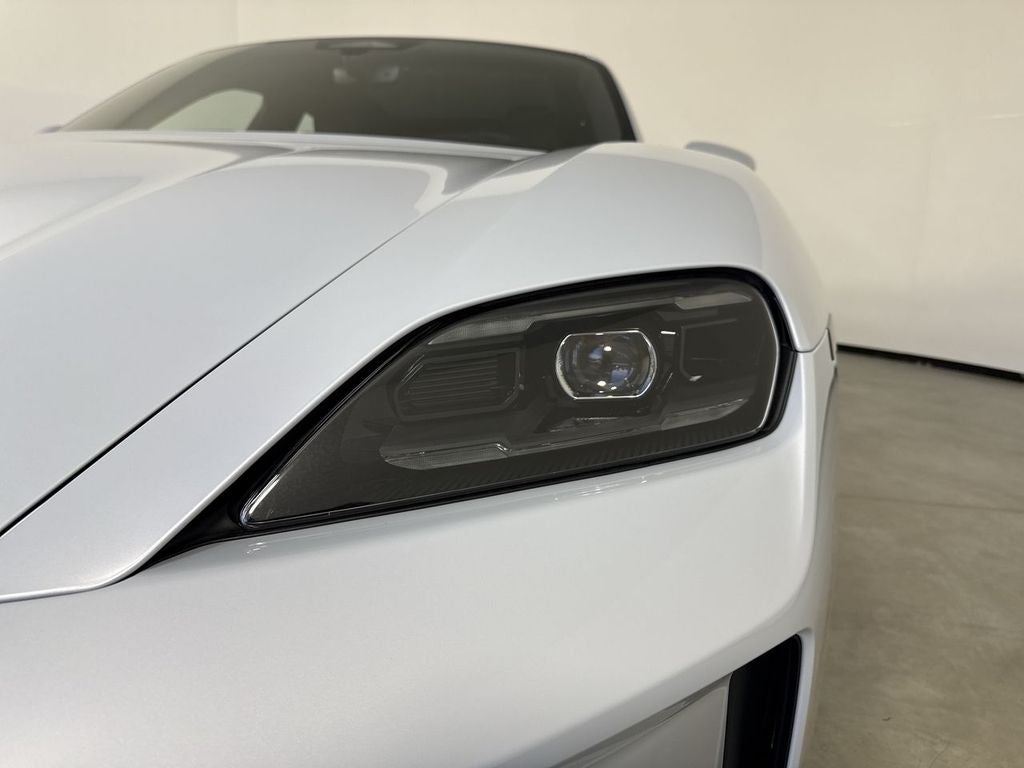 2026 Porsche Taycan 4