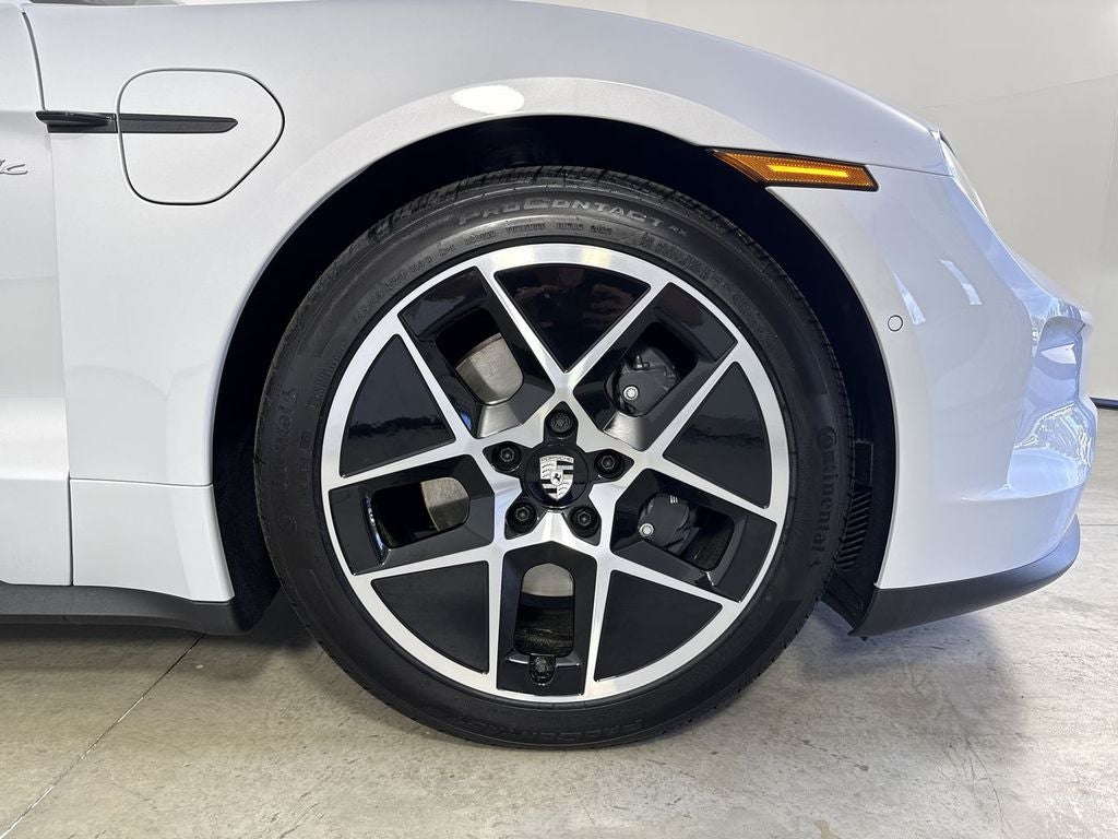 2026 Porsche Taycan 4