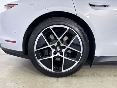 2026 Porsche Taycan 4