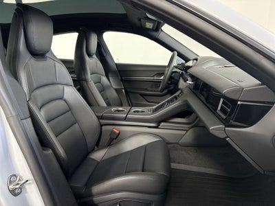 2026 Porsche Taycan 4