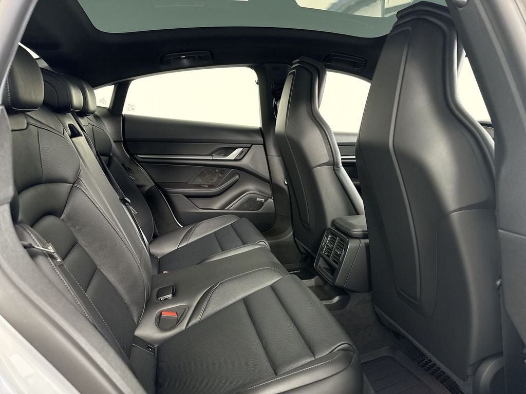 2026 Porsche Taycan 4
