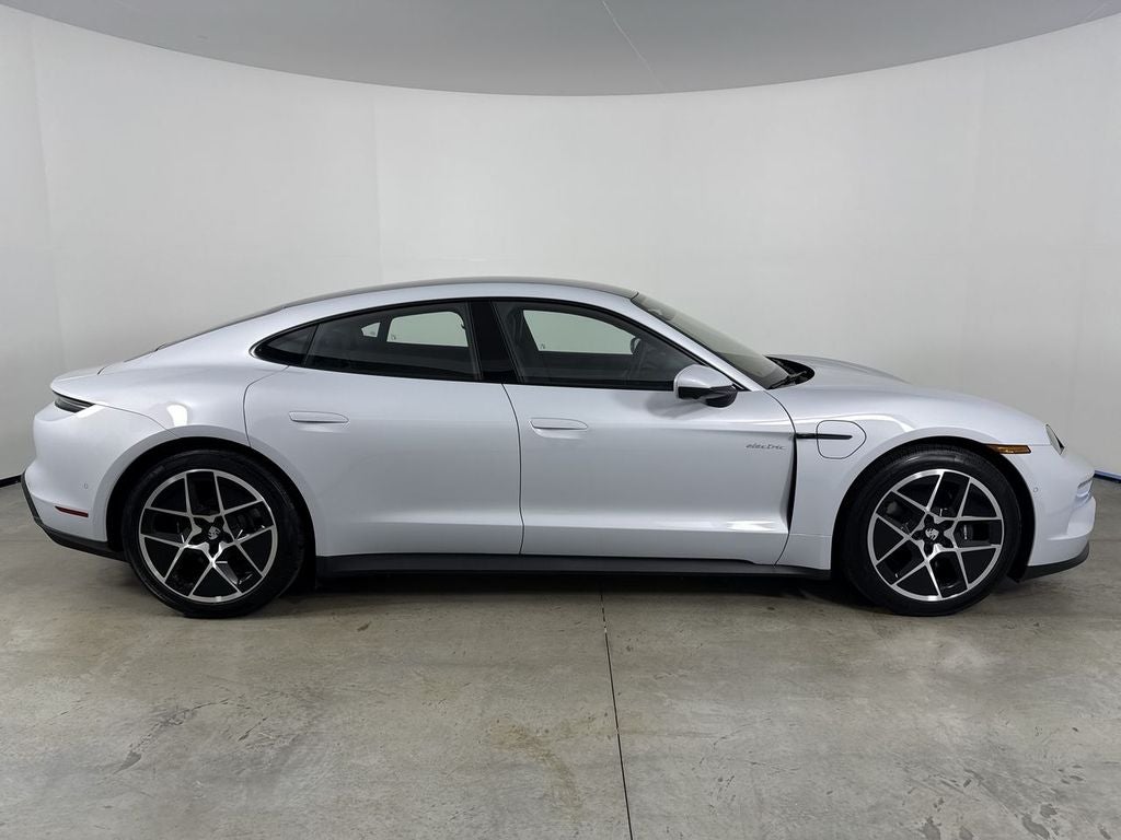 2026 Porsche Taycan 4