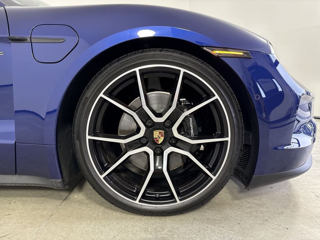 2025 Porsche Taycan Base