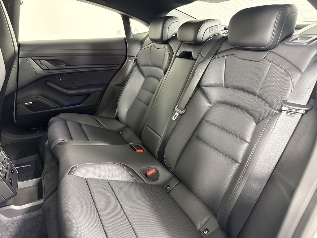 2026 Porsche Taycan Taycan 4 Black Edition